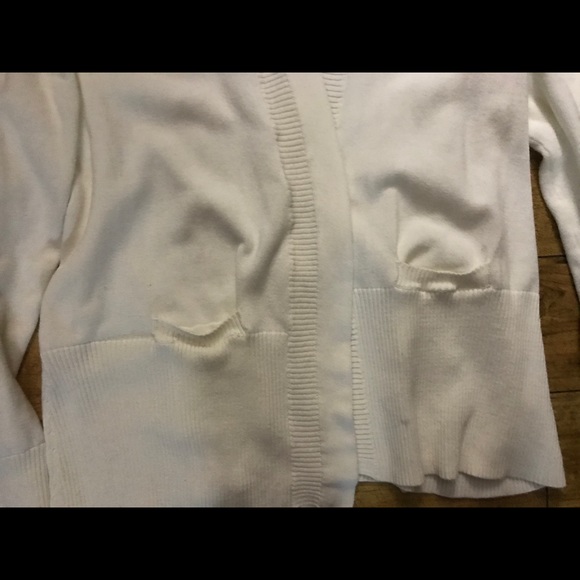 👚Tradition brand Cardigan Sweater👚 - Picture 2 of 3